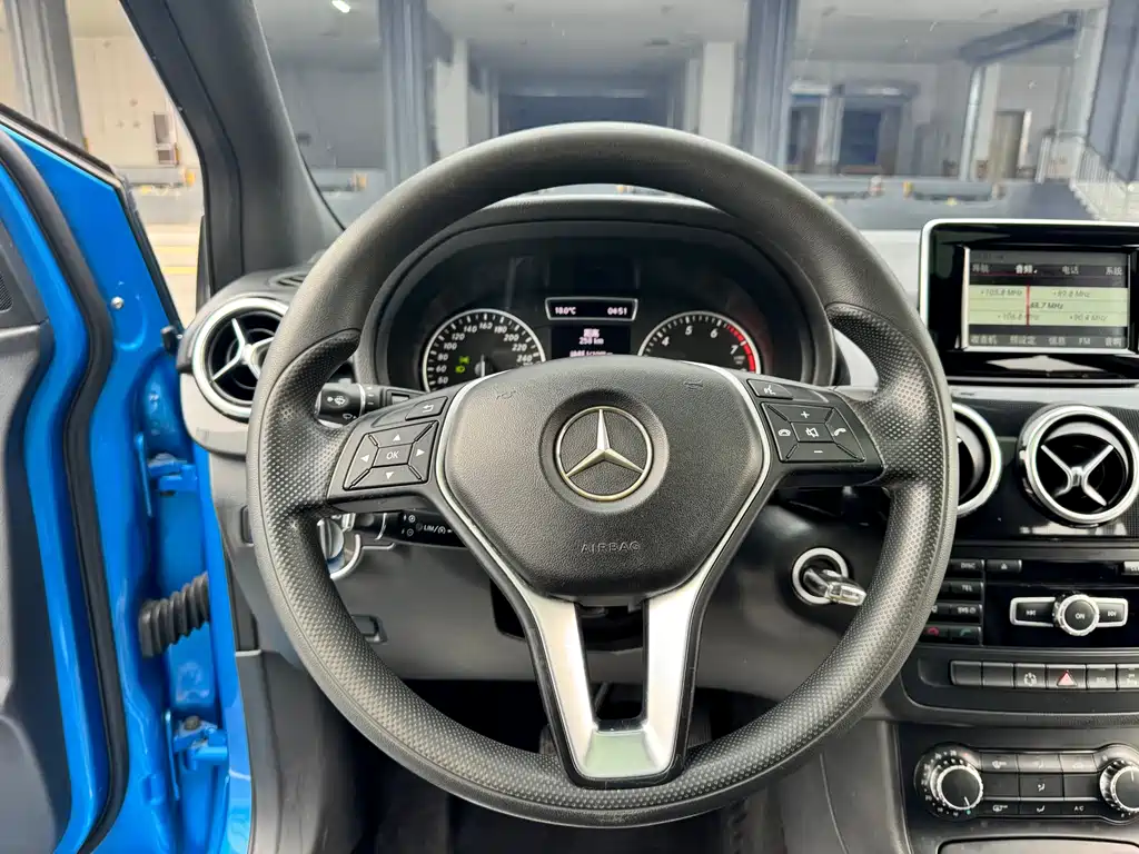Mercedes-Benz B-Class 2012 B 180 купить на сайте DeffCars