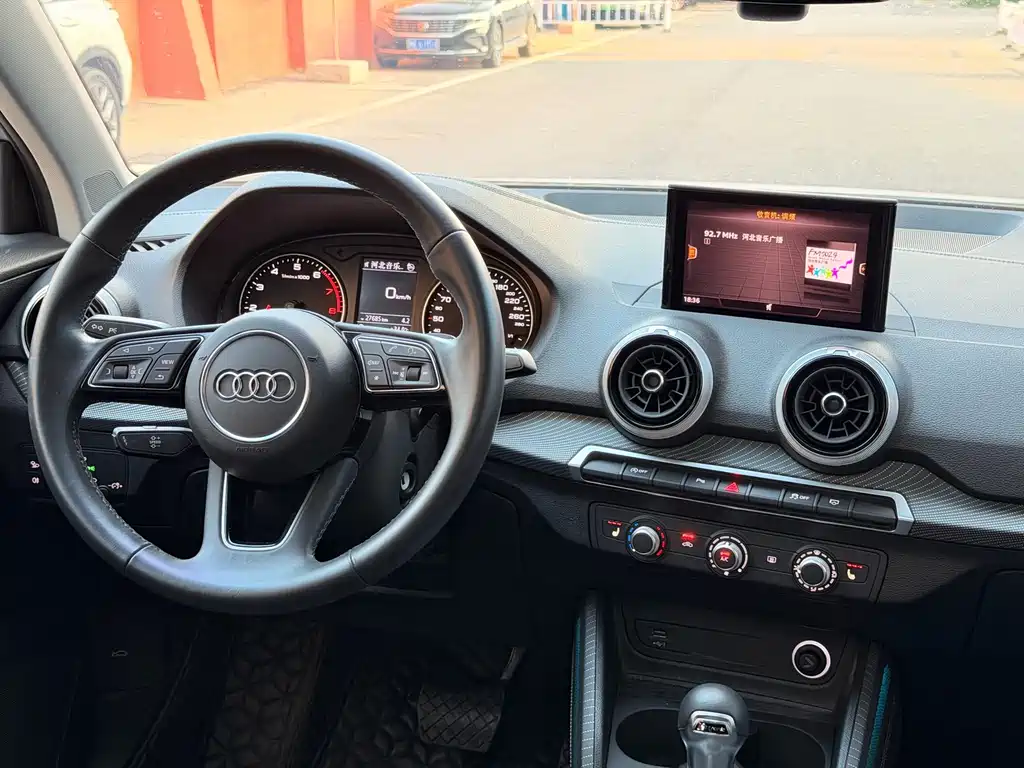 Audi Q2L 2022 35 TFSI Enterprising and Elegant Model купить на сайте DeffCars