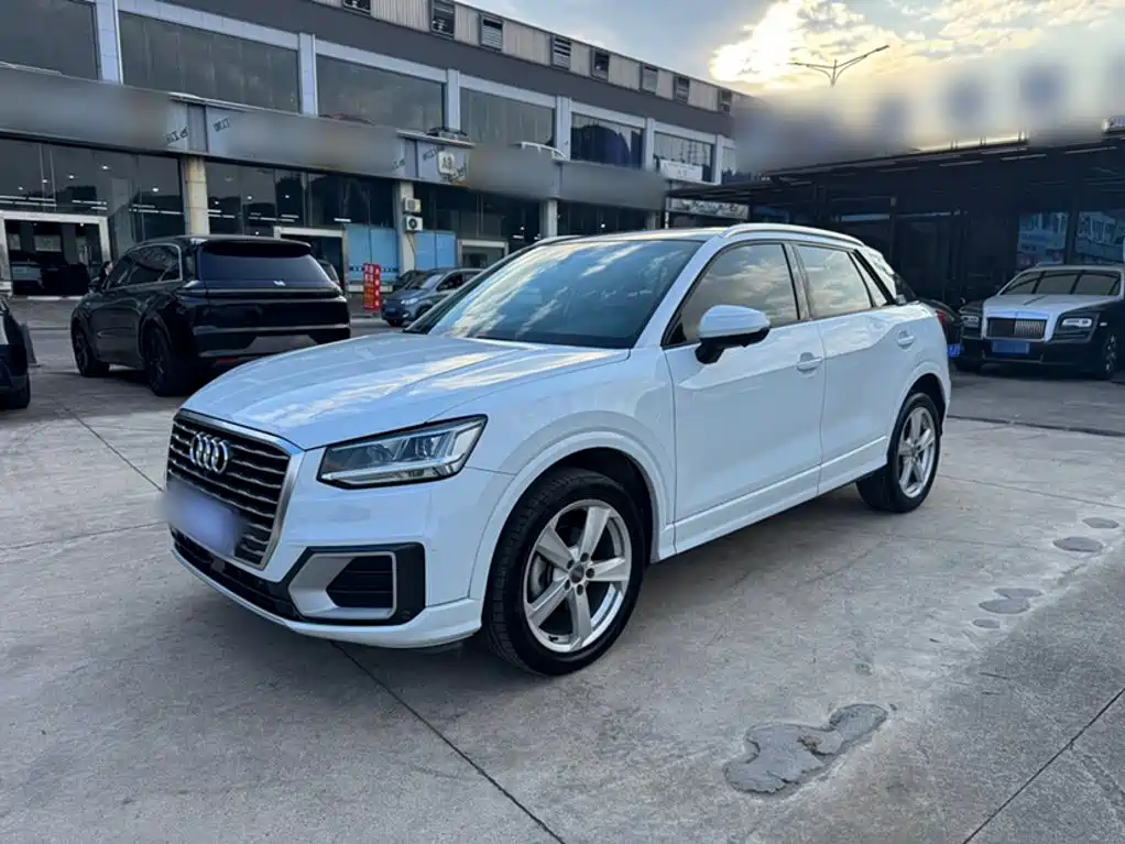 Audi Q2L 2018 35 TFSI Fashionable and Elegant National VI купить на сайте DeffCars