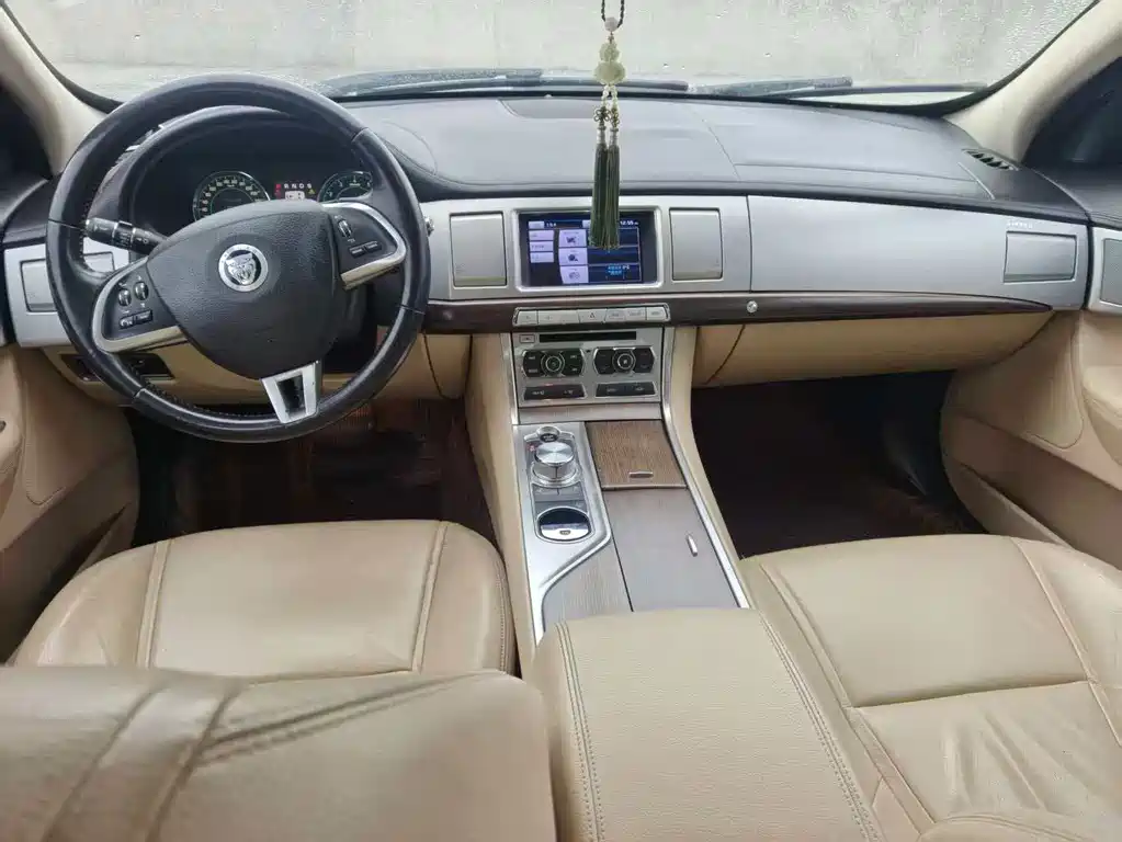 Jaguar XF 2012 XF 3.0L V6 Fenghua Edition купить на сайте DeffCars