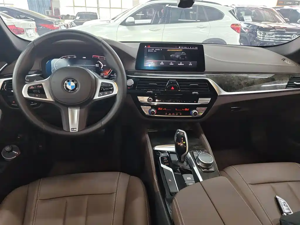 BMW 5 Series 2020 525Li M Sports Package купить на сайте DeffCars