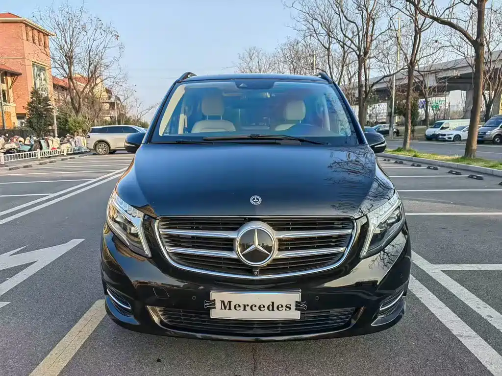 Mercedes-Benz V-Class 2018 V 260 L Premium Extended Edition National VI купить на сайте DeffCars