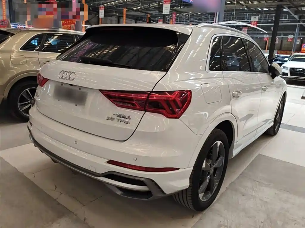 Audi Q3 2019 35 TFSI Fashionable and Dynamic купить на сайте DeffCars
