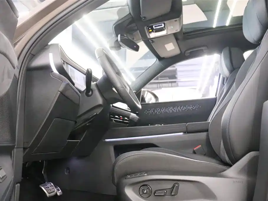 Touron 2025 Touron Pro 450TSI four-wheel drive peak version купить на сайте DeffCars