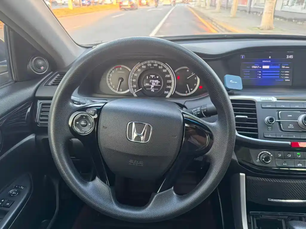 Accord 2016 2.0L Comfort Edition купить на сайте DeffCars