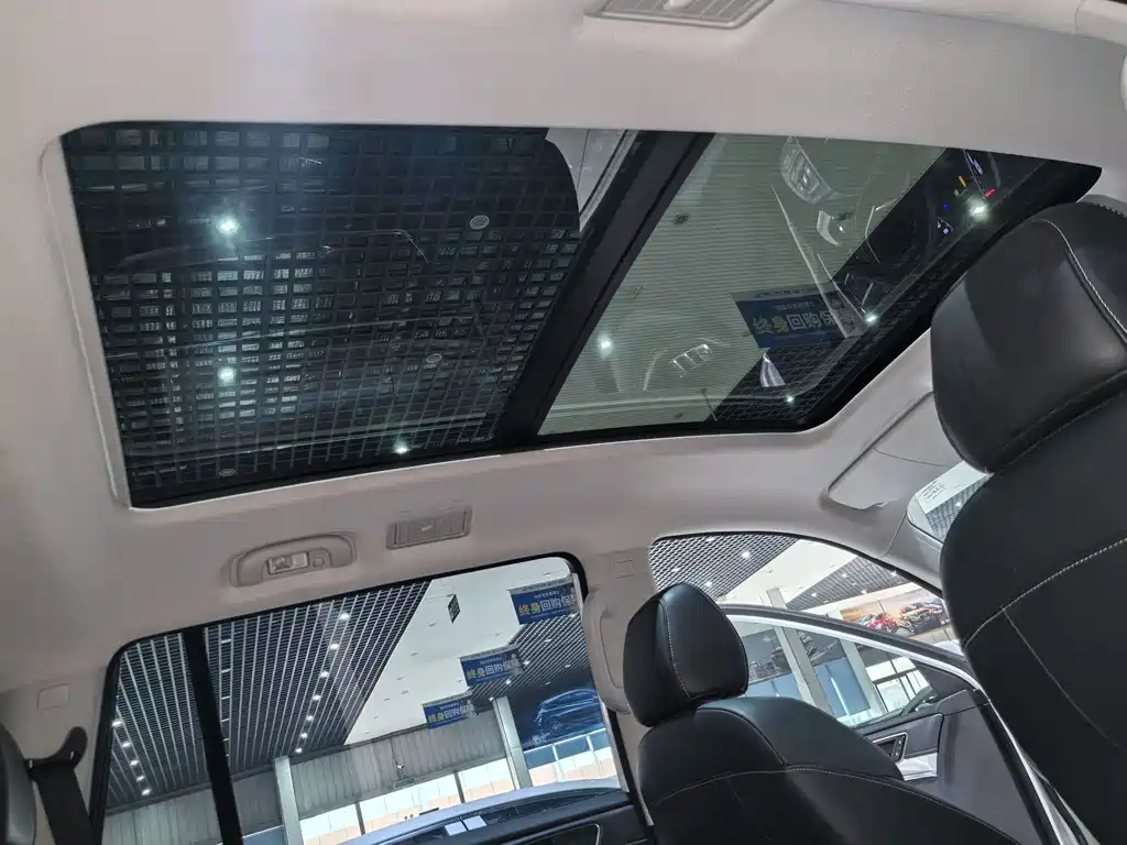 Roewe RX8 2019 30T Intelligent Network 2WD Super Flagship Edition купить на сайте DeffCars