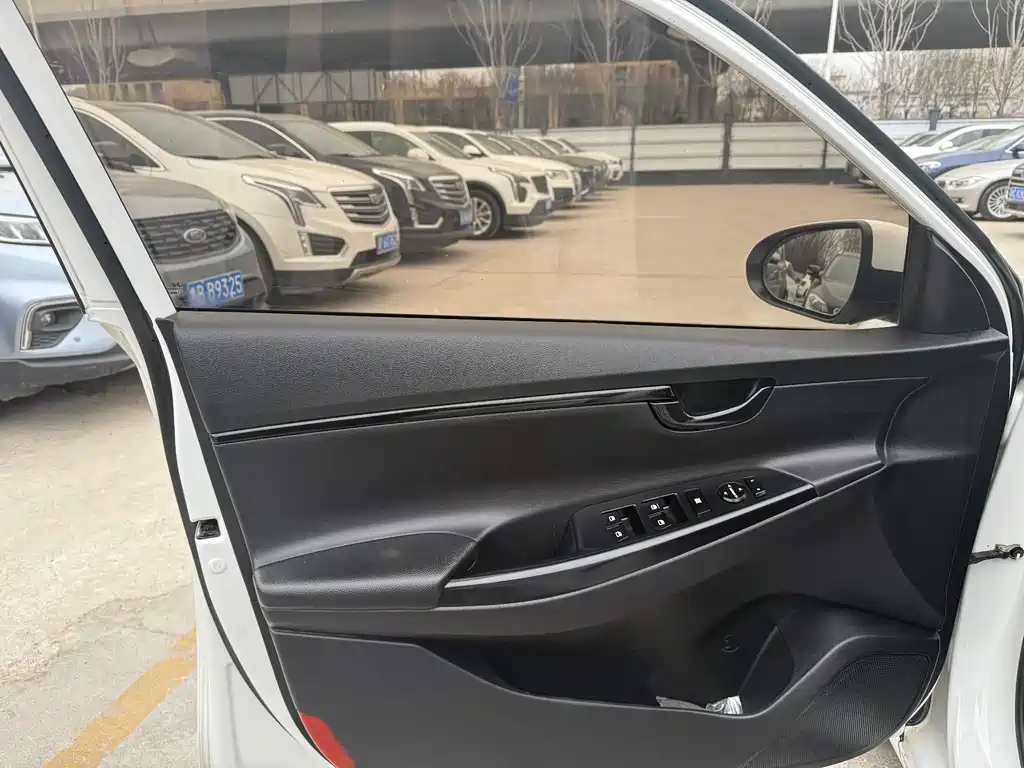 Yuedong 2018 1.6L automatic Yue Value Edition GLS National V купить на сайте DeffCars