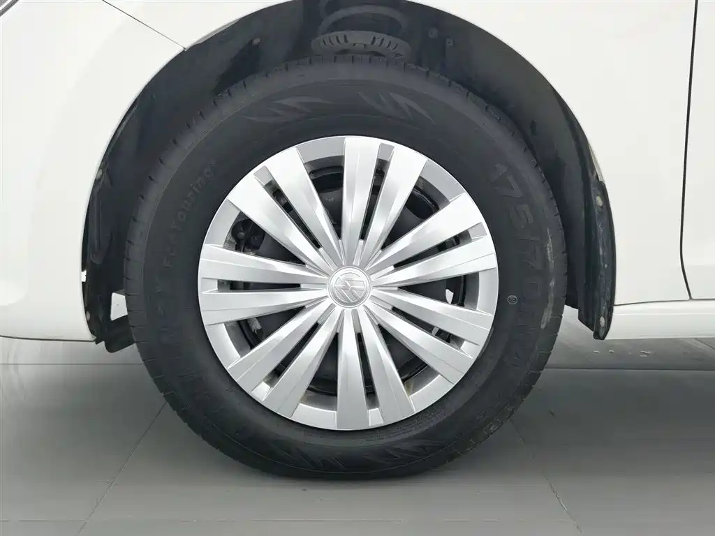 Santana 2021 1.5L automatic fashion version купить на сайте DeffCars