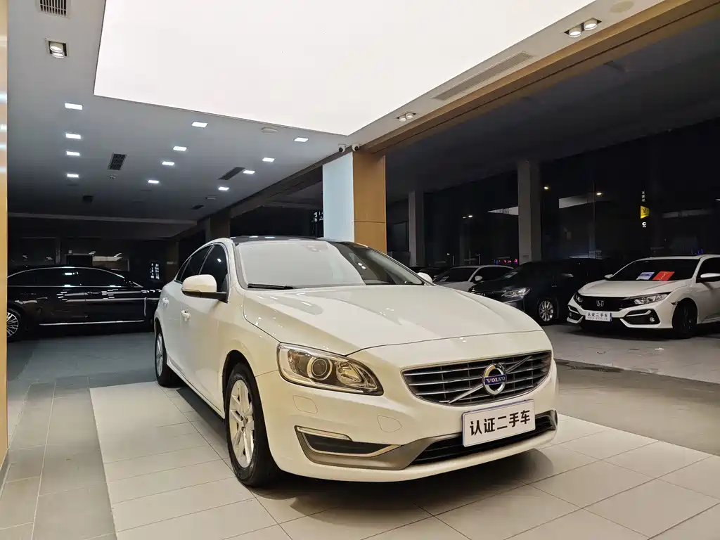 Volvo S60 2018 S60L T3 Smart Edition купить на сайте DeffCars