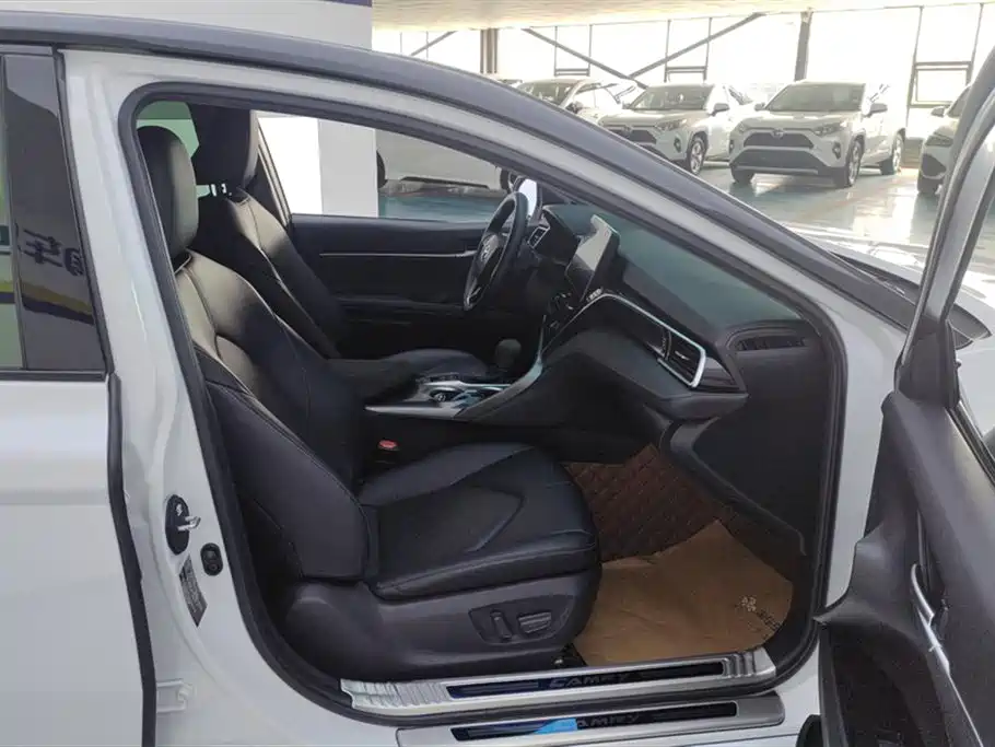 Camry 2021 2.5S Advanced Edition купить на сайте DeffCars