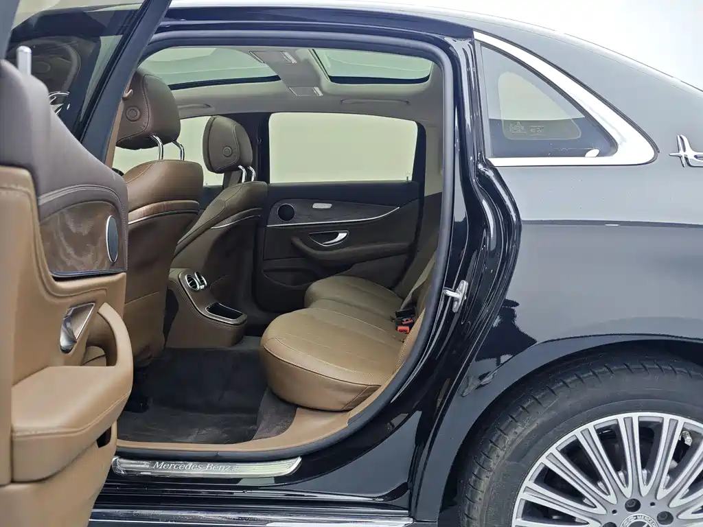 Mercedes-Benz E-Class 2023 E 300 L Fashion купить на сайте DeffCars
