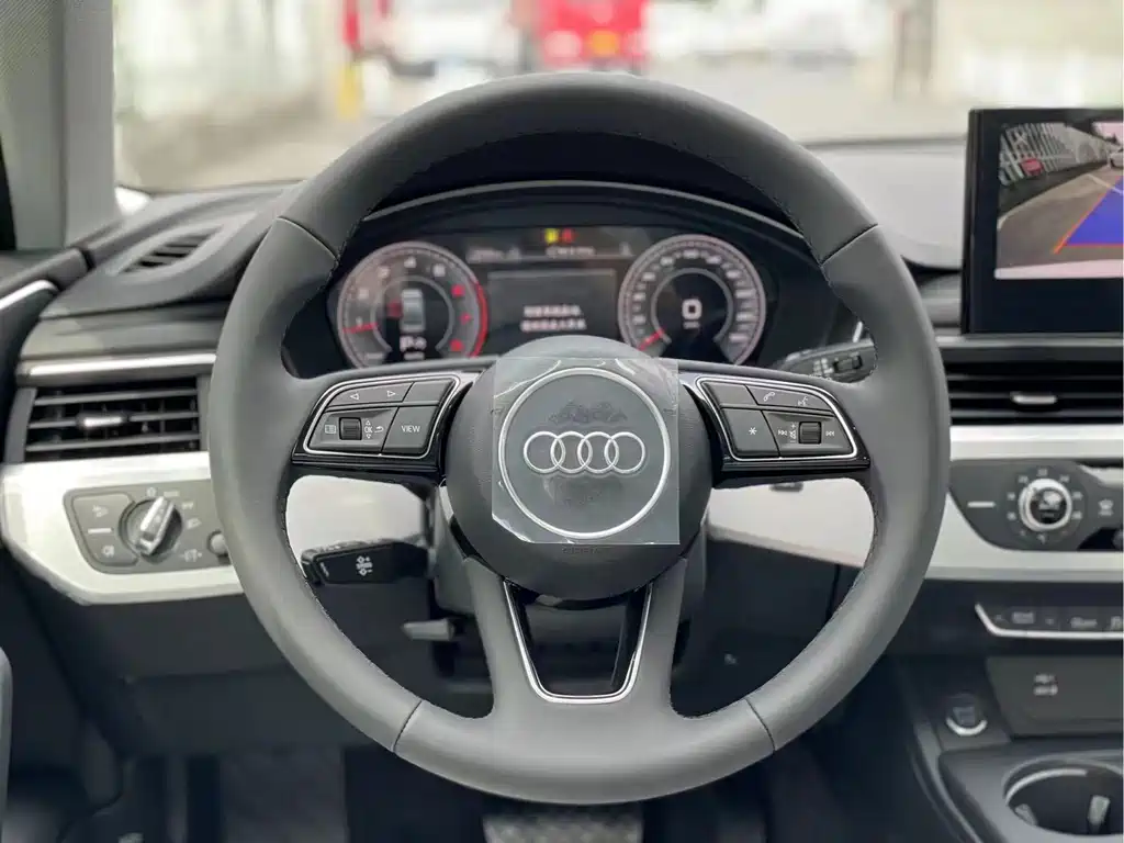 Audi A4L 2023 40 TFSI Fashionable and Dynamic купить на сайте DeffCars