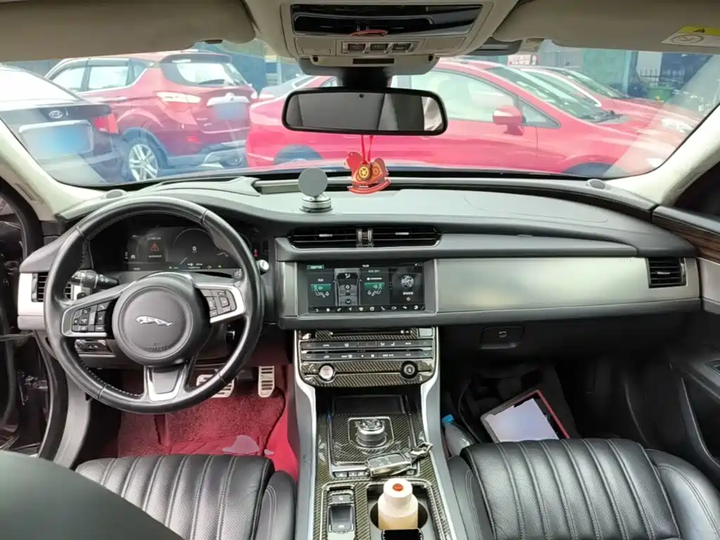 Jaguar XFL 2018 XFL 3.0 SC 340PS Luxury Edition купить на сайте DeffCars