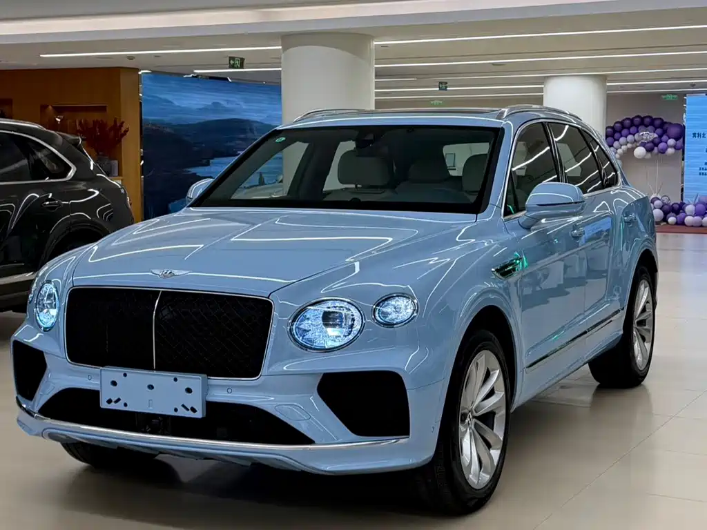 Bentayga 2026 4.0T V8 купить на сайте DeffCars