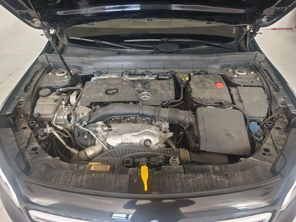 Mercedes-Benz GLB 2023 GLB 220 Dynamic купить на сайте DeffCars