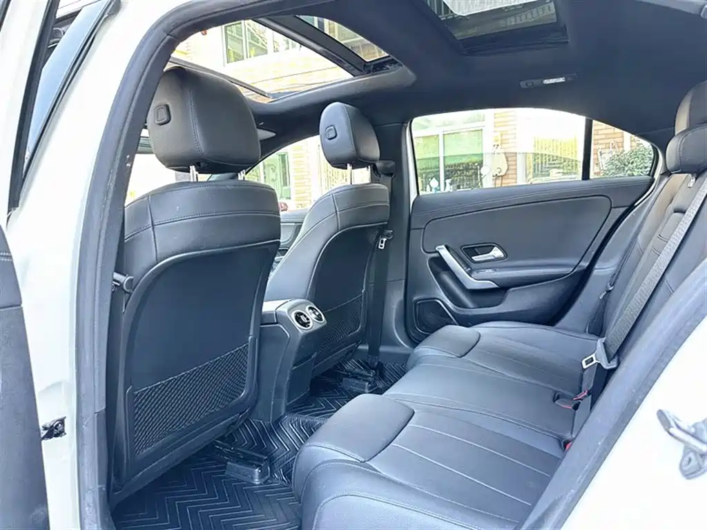 Mercedes-Benz A-Class 2020 Model Two A 180 L Sports Sedan купить на сайте DeffCars