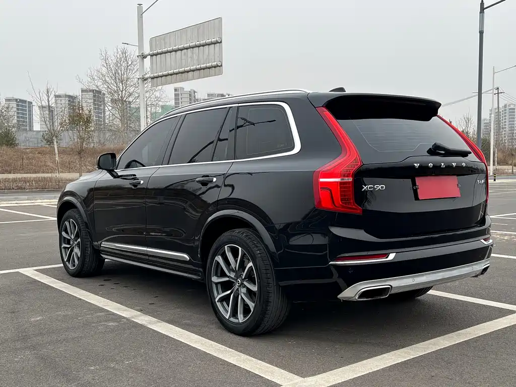 Volvo XC90 2019 T6 Zhiyi Edition 7 seats National VI купить на сайте DeffCars