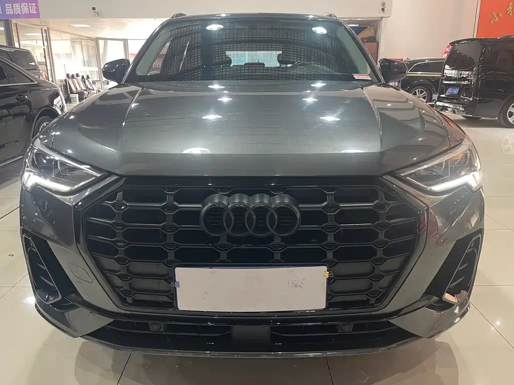 Audi Q3 2020 40 TFSI Fashionable and Dynamic купить на сайте DeffCars