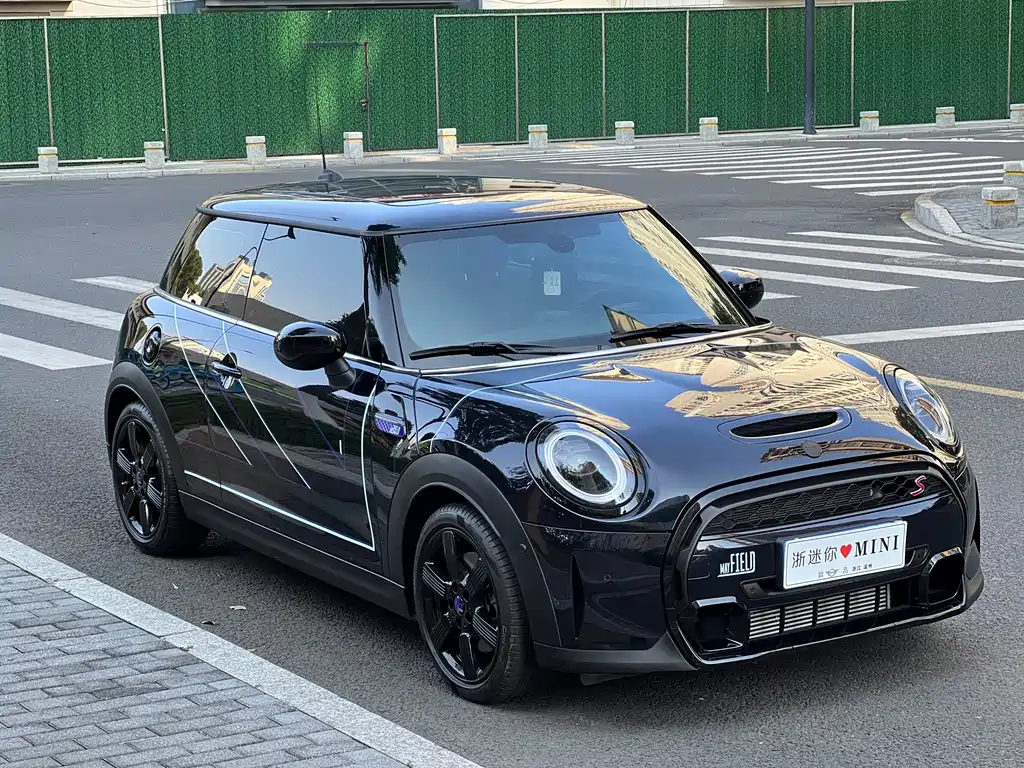MINI 2023 2.0T COOPER S Purple Night Escape Special Edition купить на сайте DeffCars