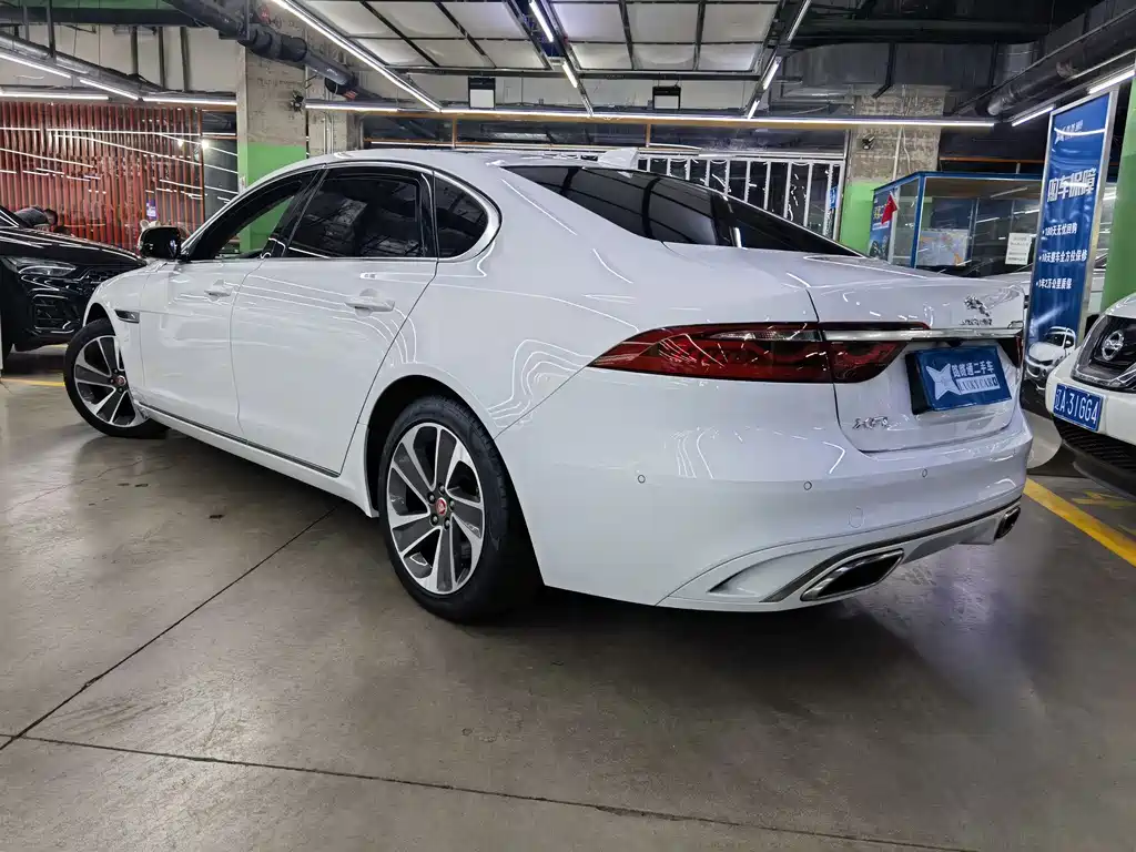 Jaguar XFL 2023 XFL 2.0T P200 2WD Elite Deluxe Edition купить на сайте DeffCars