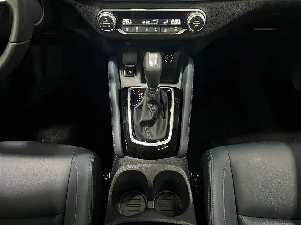 Qashqai 2025 Honor 2.0L CVT XV+ Leading Edition купить на сайте DeffCars