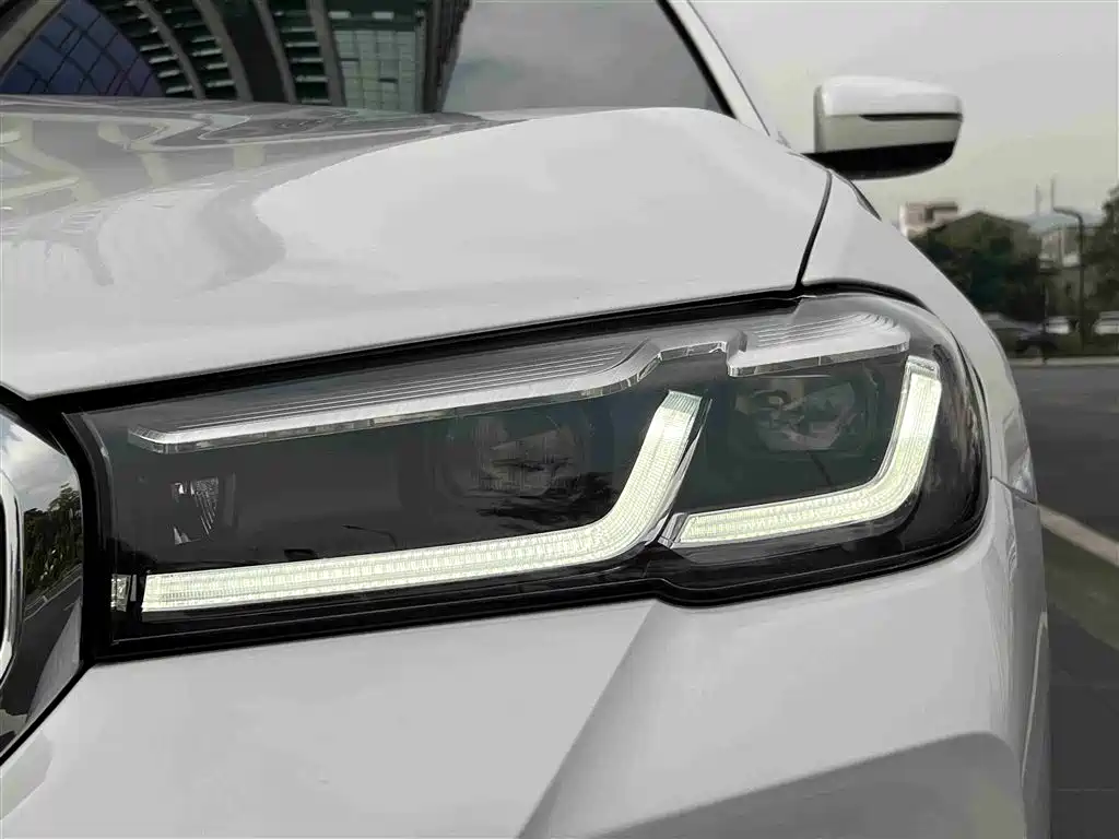BMW 5 Series 2022 Facelift 2 530Li Exclusive M Sports Package купить на сайте DeffCars