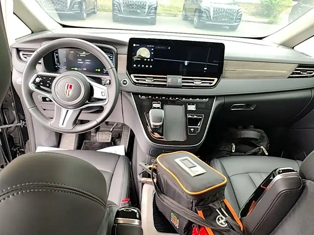 Hongqi HQ9 PHEV 2024 2.0T four-wheel drive business version купить на сайте DeffCars