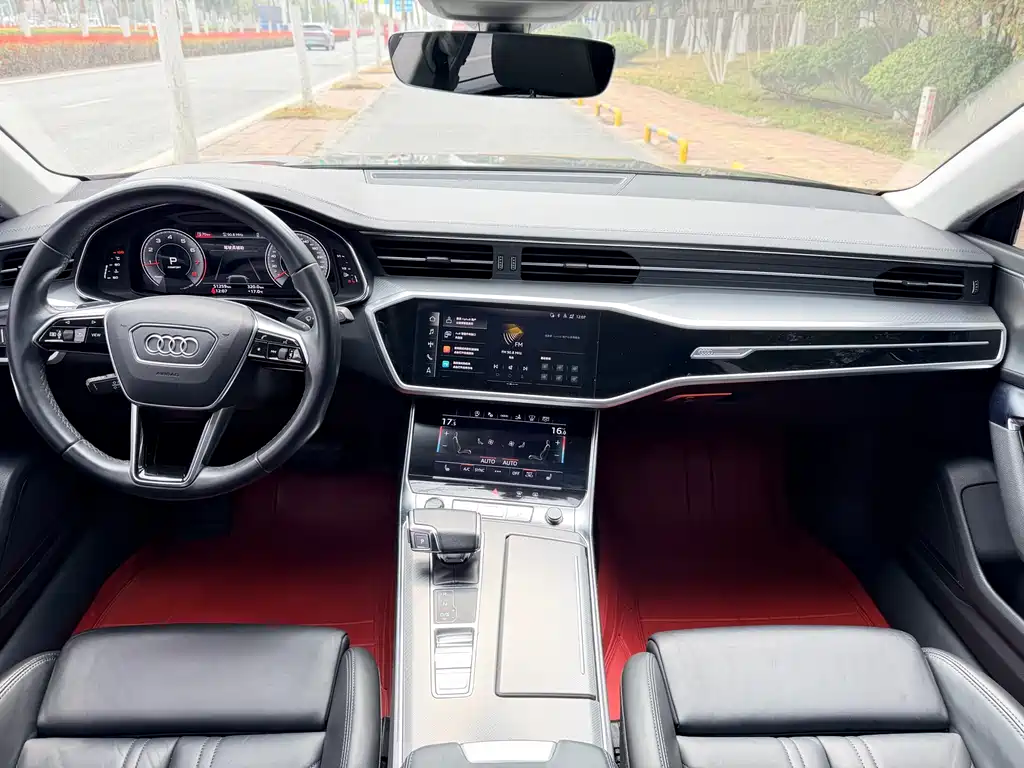 Audi A7 2023 45 TFSI Premium Selection купить на сайте DeffCars