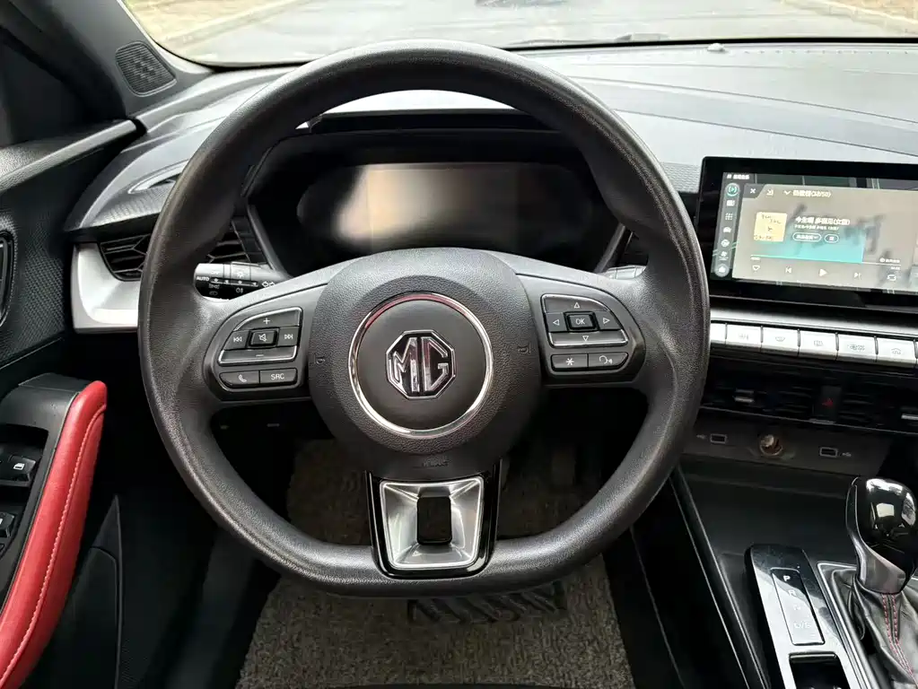 MG5 2021 facelift 180DVVT CVT Youth Deluxe Edition купить на сайте DeffCars