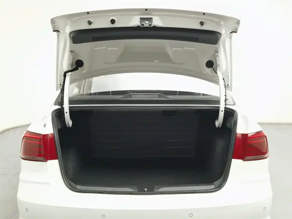 Santana 2021 1.5L automatic fashion version купить на сайте DeffCars