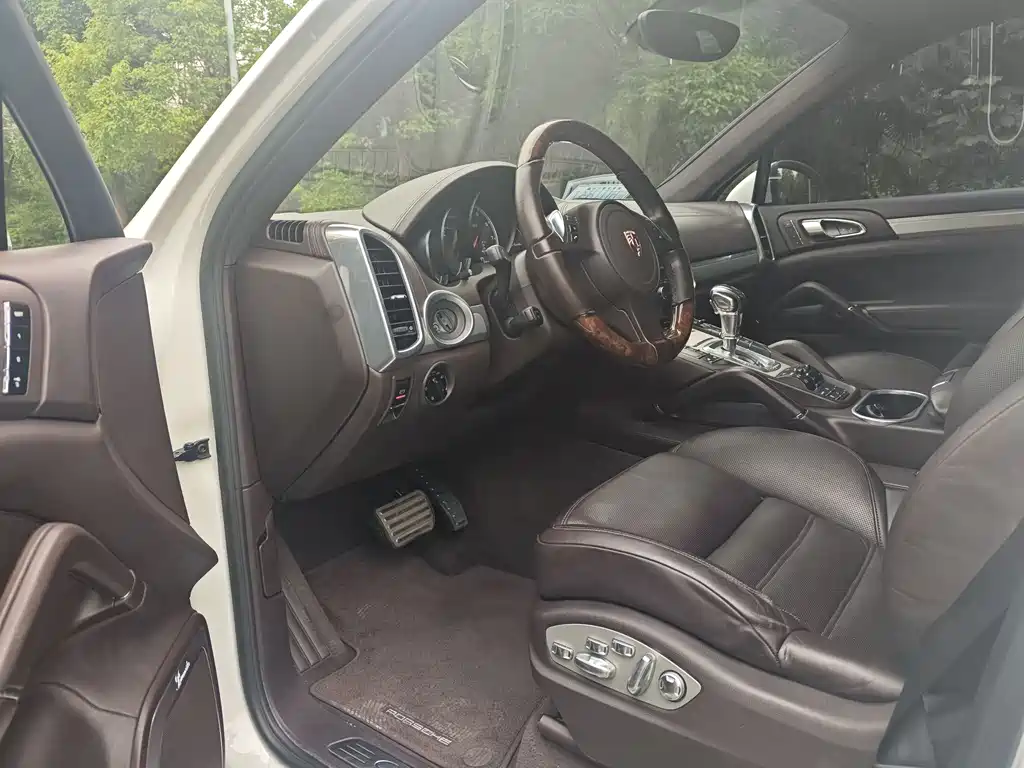 Cayenne 2011 Cayenne Turbo 4.8T купить на сайте DeffCars
