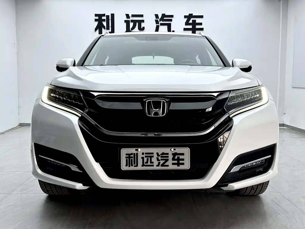Honda UR-V 2017 240TURBO 2WD Deluxe Edition National V купить на сайте DeffCars