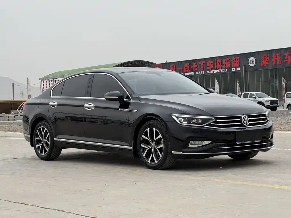 Magotan 2020 330TSI DSG leading model купить на сайте DeffCars