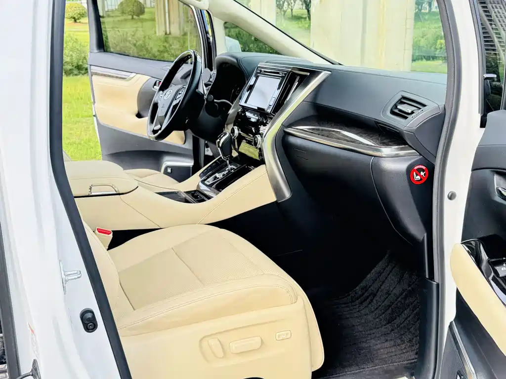Alfa 2018 facelift 3.5L premium version купить на сайте DeffCars