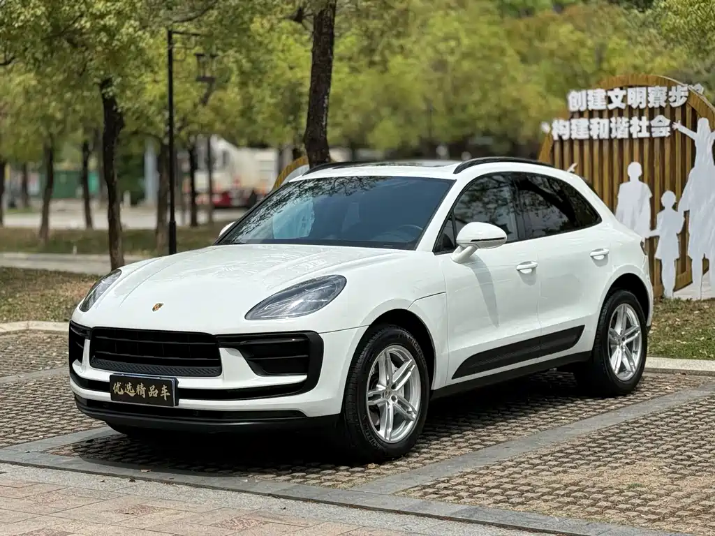 Macan 2024 Macan 2.0T купить на сайте DeffCars