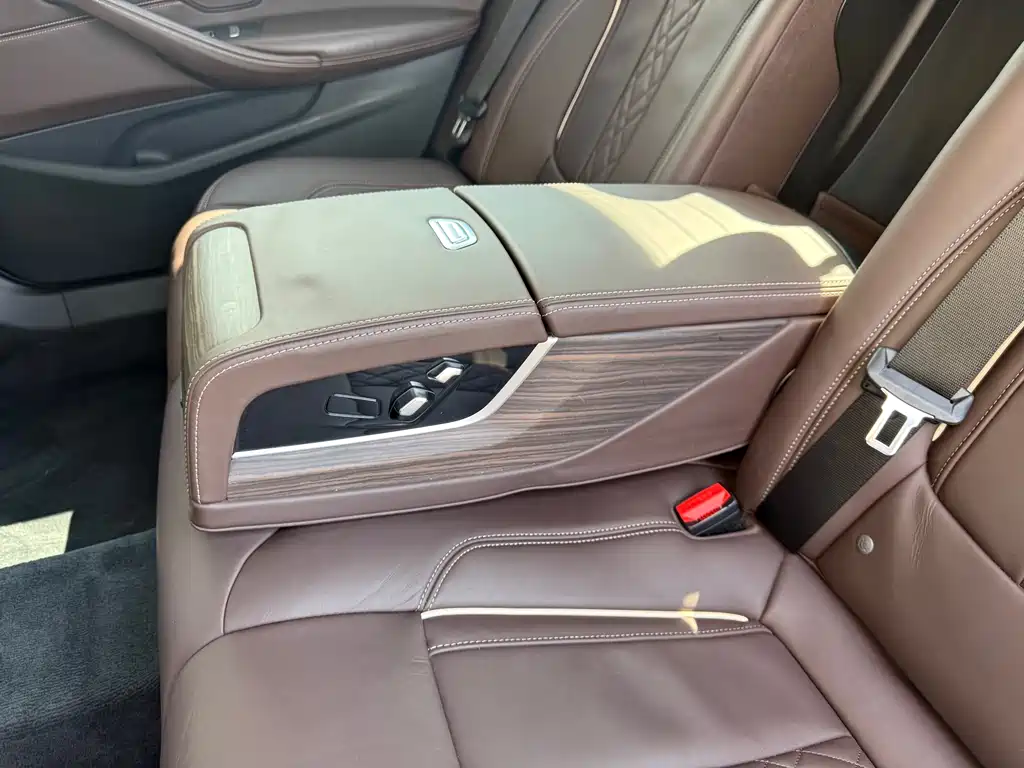 BMW 5 Series 2019 530Li Leading Luxury Package купить на сайте DeffCars