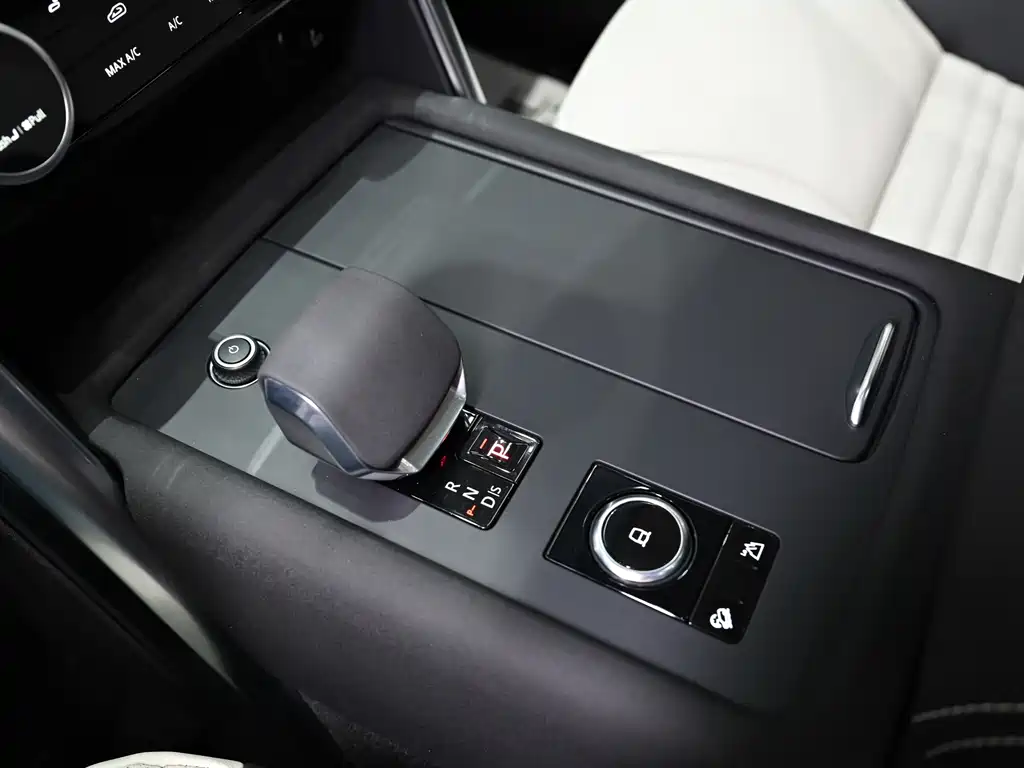 Discover the 2021 360PS R-Dynamic SE купить на сайте DeffCars
