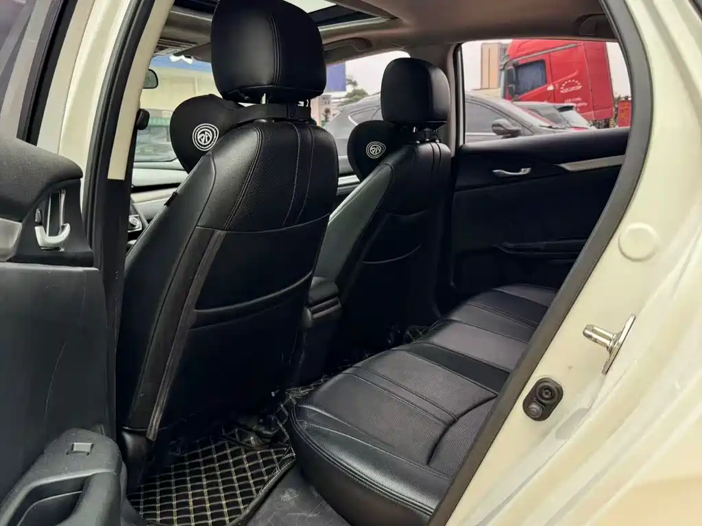 Civic 2019 220TURBO CVT Dynamic Edition National V купить на сайте DeffCars