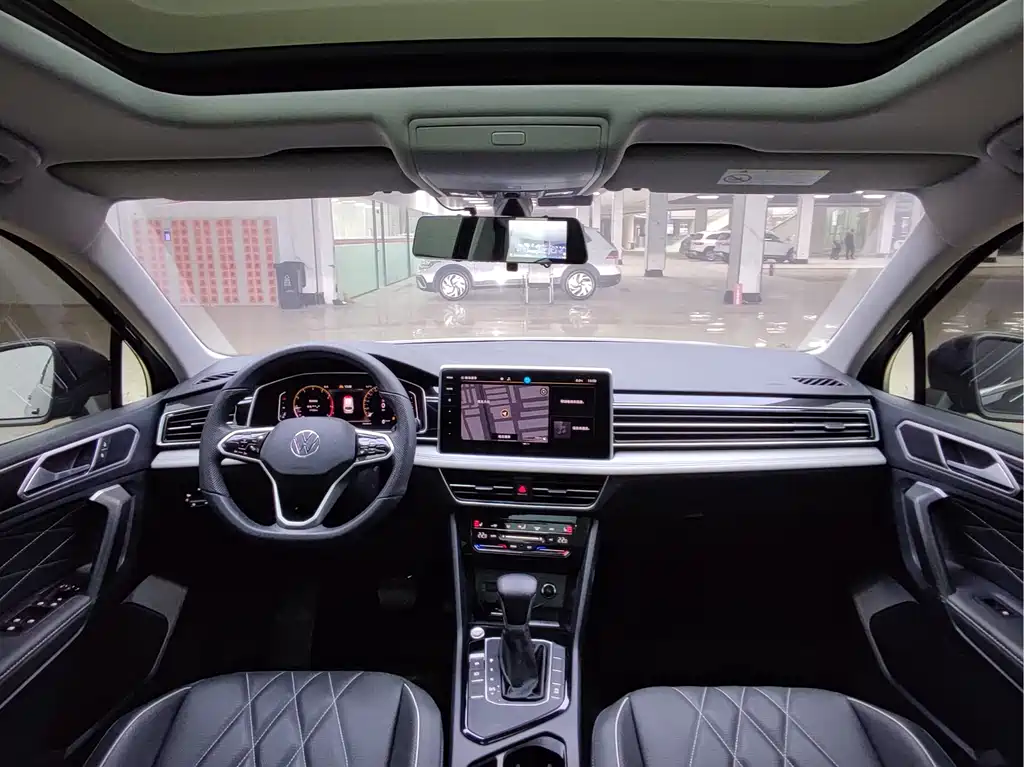 Tiguan L 2023 280TSI automatic two-wheel drive Chaochuang limited edition купить на сайте DeffCars