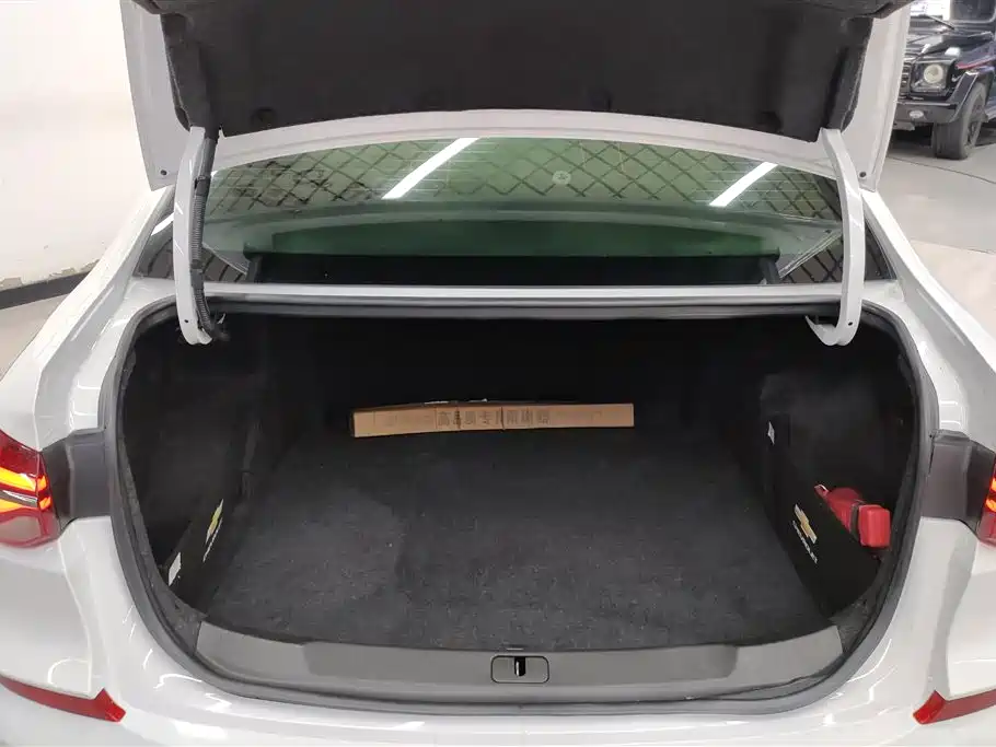 Cruze 2022 mild hybrid RS 330T automatic smooth version купить на сайте DeffCars