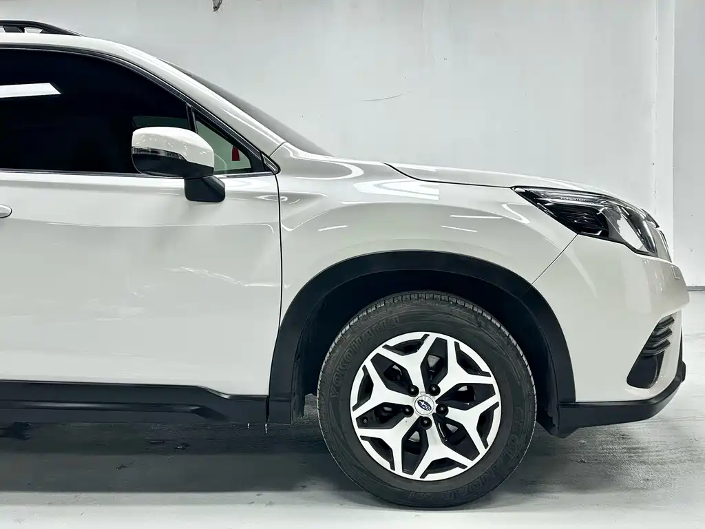Forester 2022 2.0i AWD Deluxe Edition EyeSight купить на сайте DeffCars