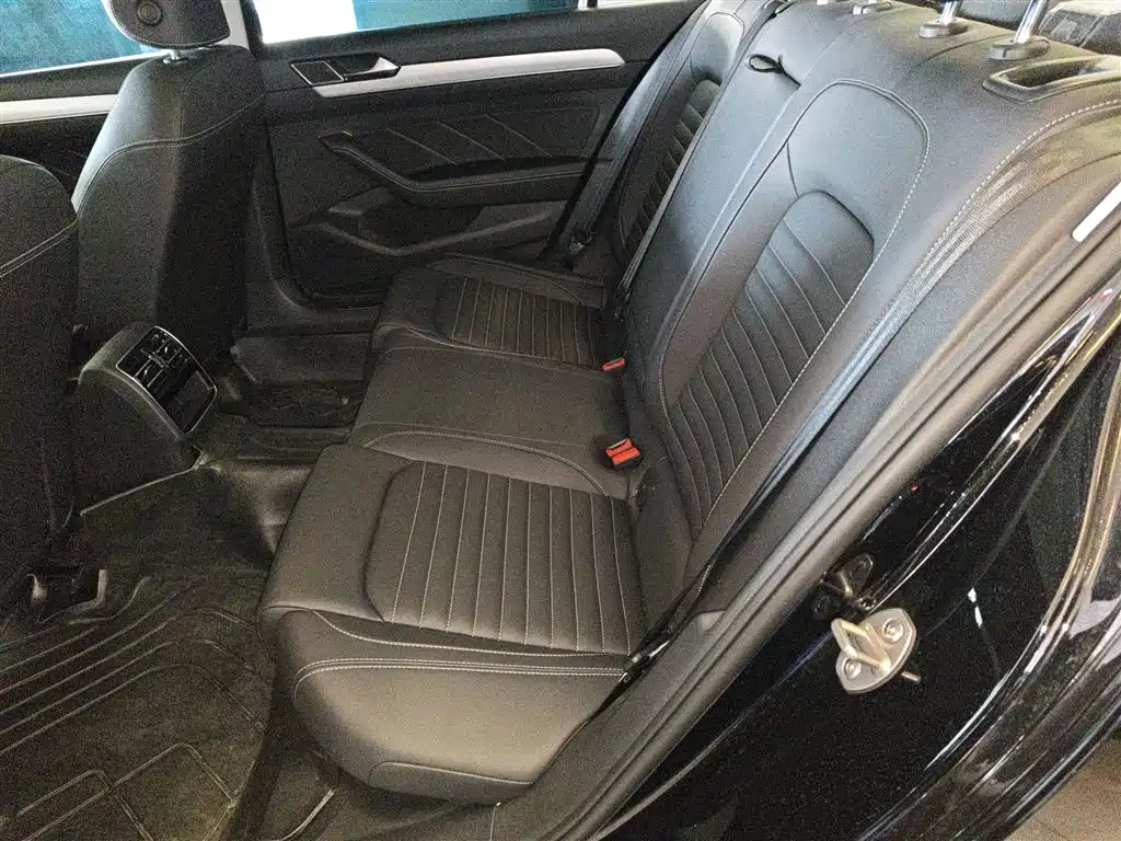 Magotan 2025 model 280TSI DSG comfort model купить на сайте DeffCars