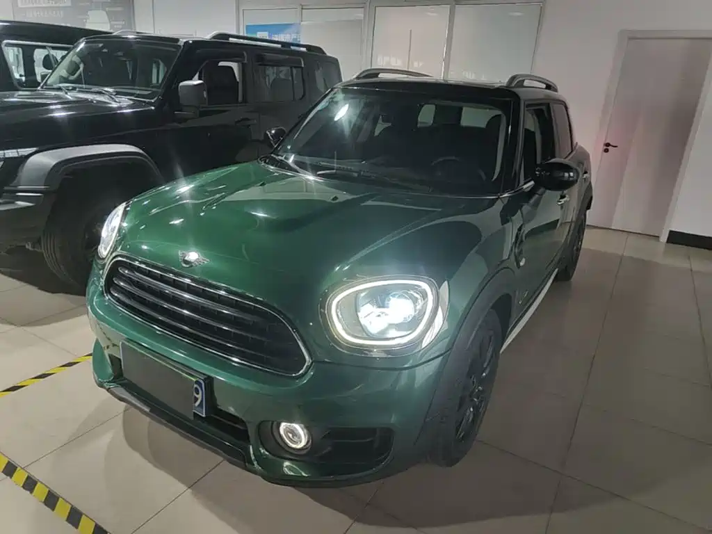 COUNTRYMAN 2019 1.5T COOPER ALL4 Artist Weekend Travel Edition купить на сайте DeffCars