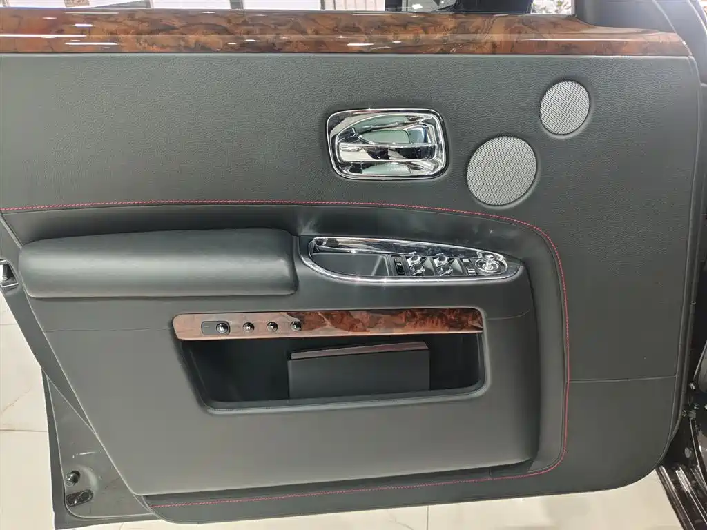 Ghost 2014 6.6T extended version купить на сайте DeffCars