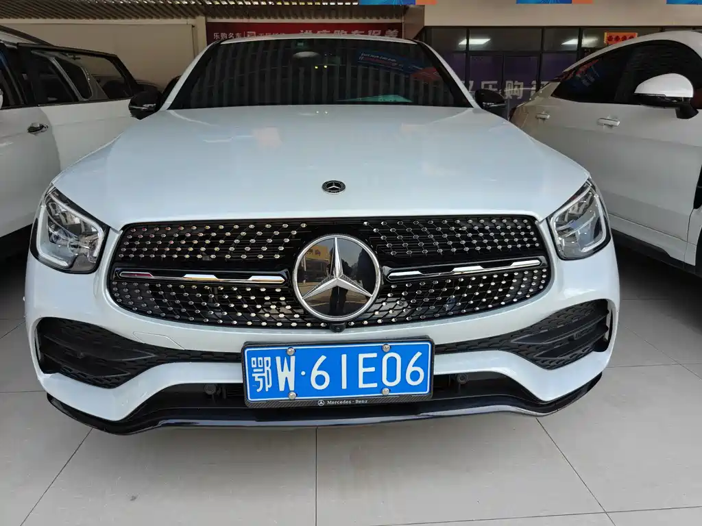 Mercedes-Benz GLC Coupe 2022 GLC 260 4MATIC Coupe SUV купить на сайте DeffCars