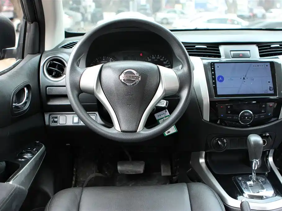 Navara 2017 2.5L automatic four-wheel drive luxury version QR25 купить на сайте DeffCars