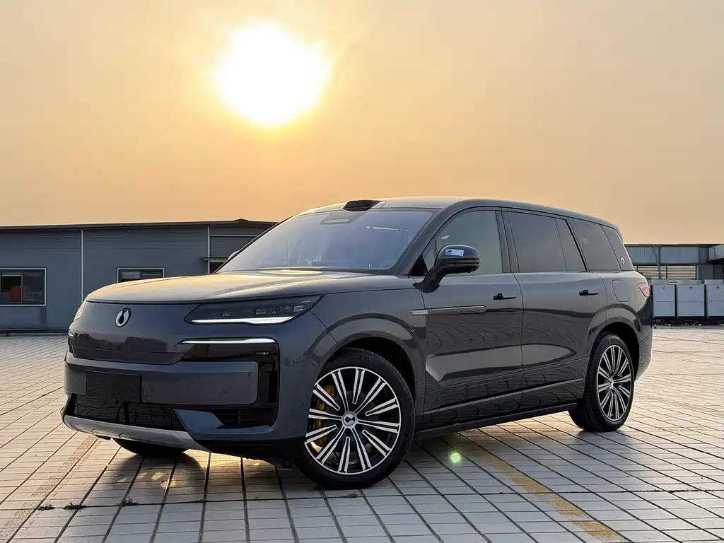 Denza N9 2025 Honor model купить на сайте DeffCars