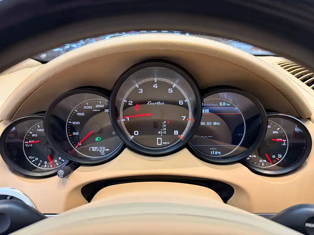Cayenne 2011 Cayenne Turbo 4.8T купить на сайте DeffCars