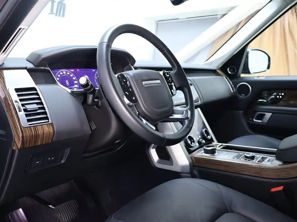Range Rover 2019 3.0 SC V6 Legendary Extended Edition купить на сайте DeffCars