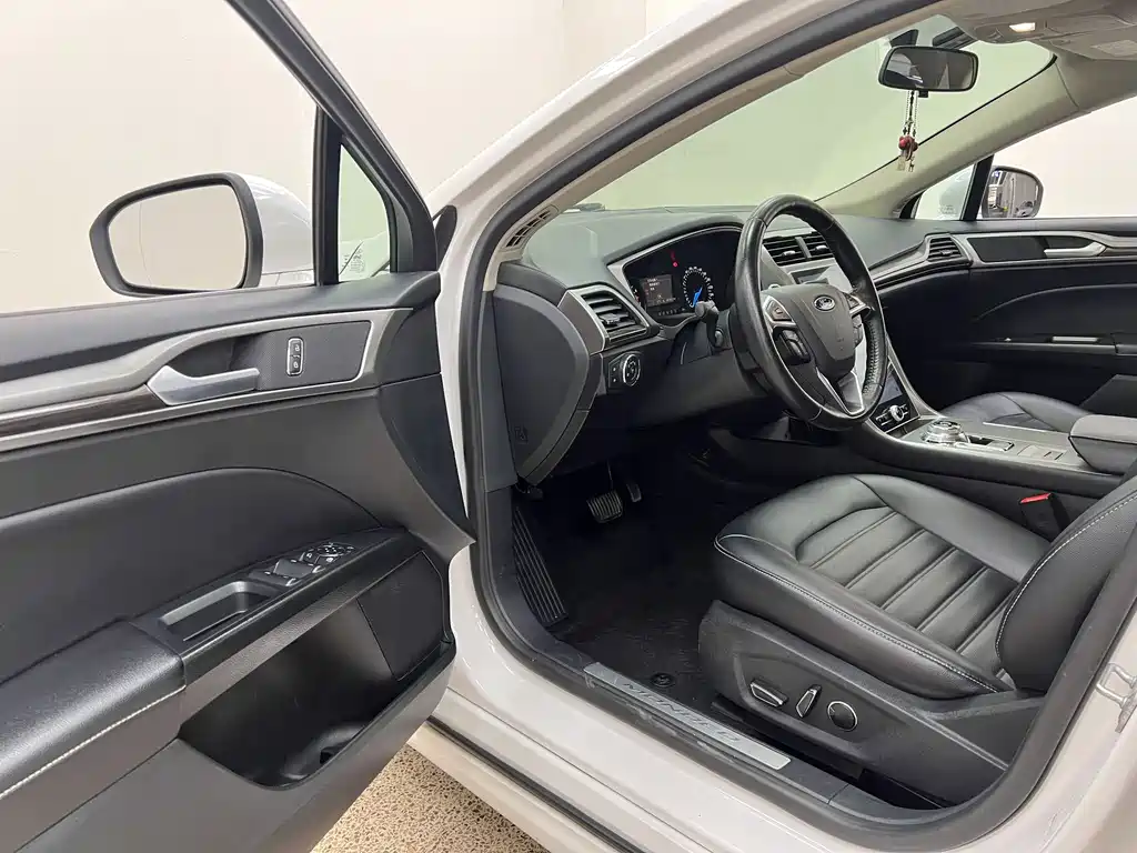 Mondeo 2020 EcoBoost 180 Fashion Model купить на сайте DeffCars